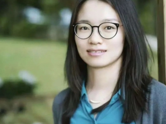 谁能让“韦神”坐台下听讲？桂林姑娘王虹算一个