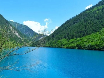 上海前往九寨沟，有新路线→