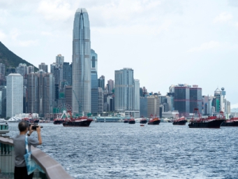 中国外交部：欢迎各国人才来港安居乐业、大展宏图