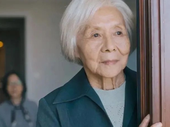 抑郁症，悄悄带走中老年女性